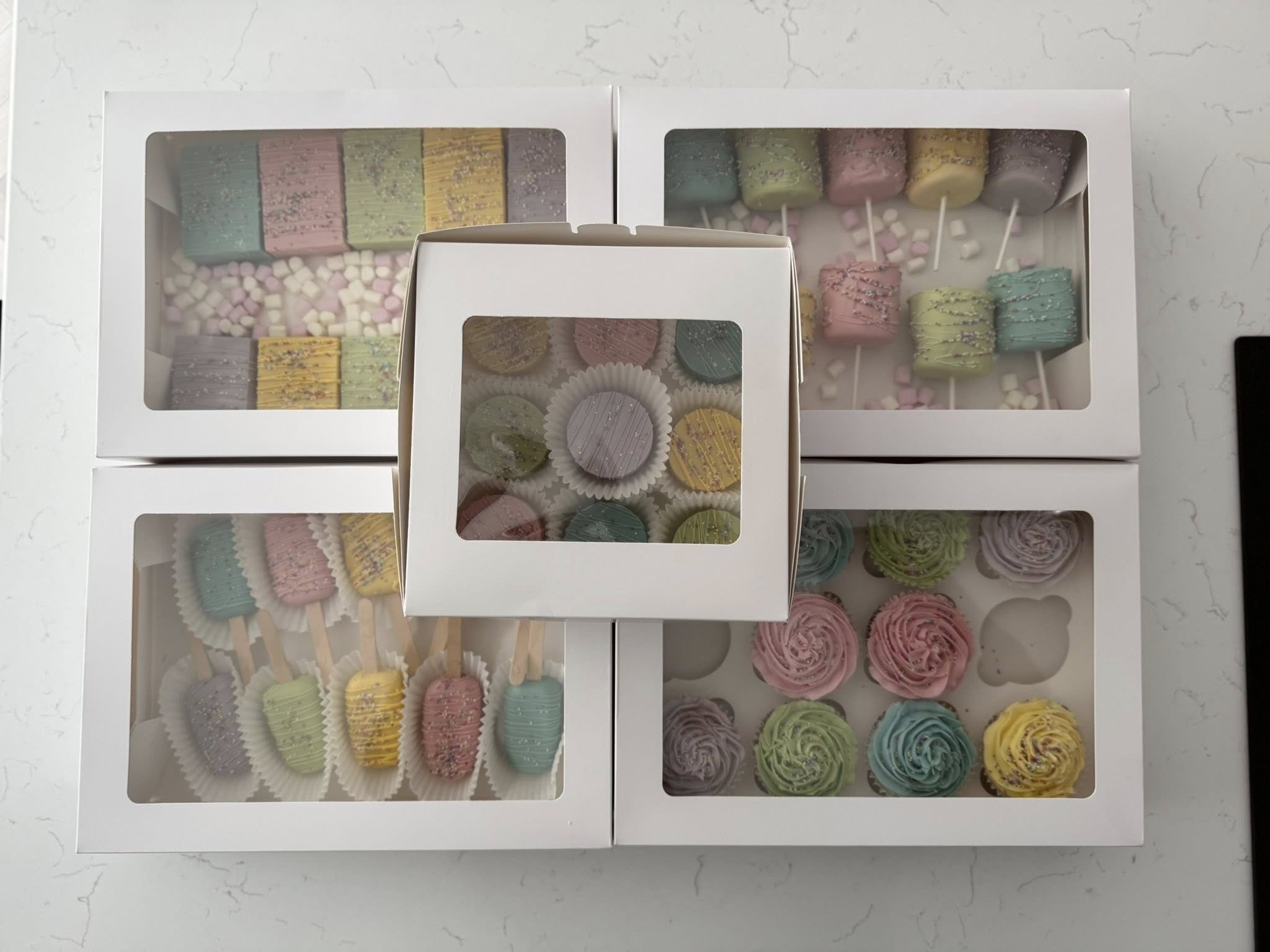 Baked gift boxes